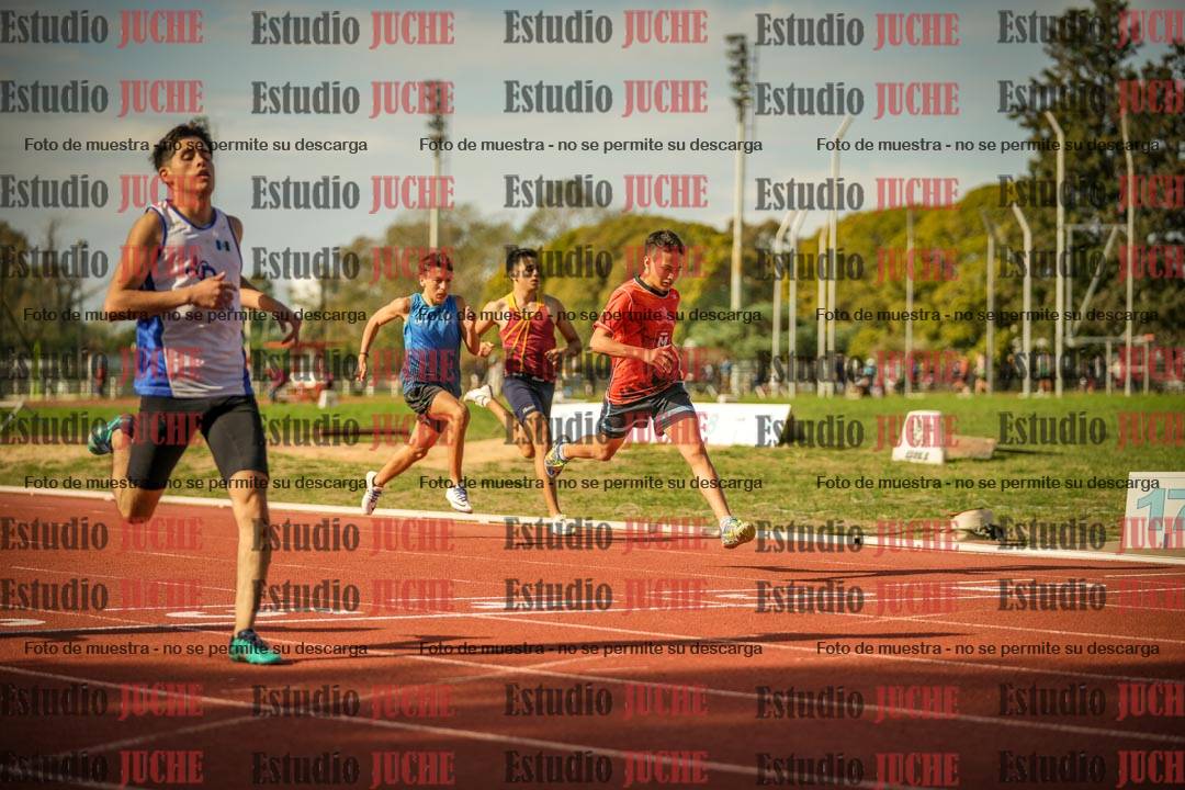 Fotos de los 200 m llanos de varones