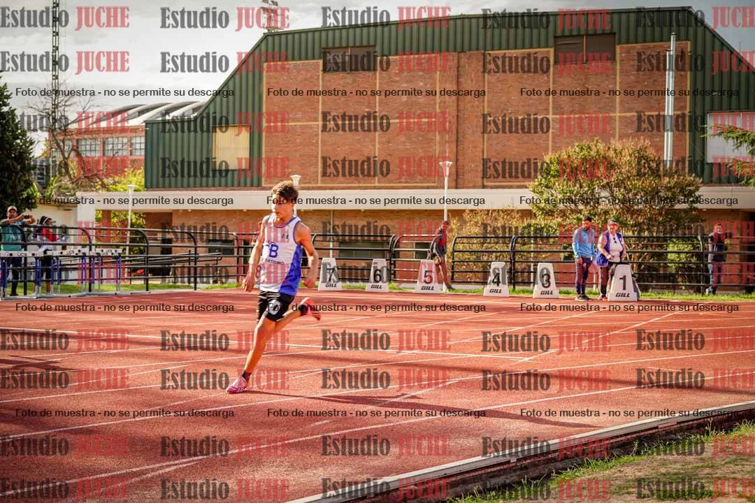 Fotos de los 200 m llanos de varones