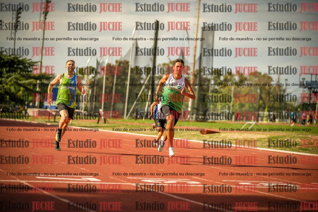 Fotos de los 200 m llanos de varones