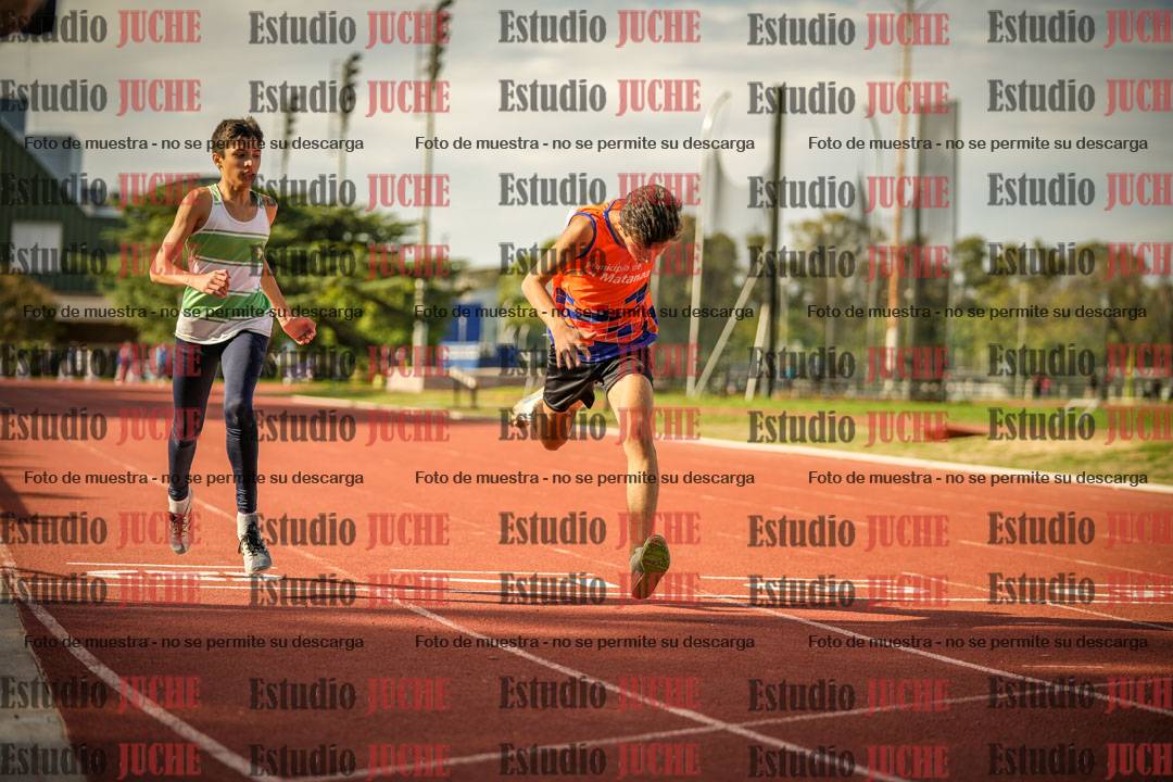 Fotos de los 200 m llanos de varones