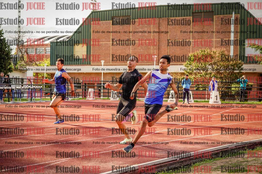 Fotos de los 200 m llanos de varones