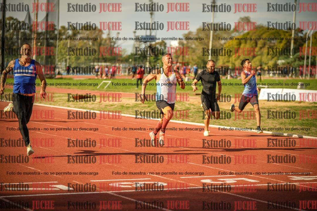 Fotos de los 200 m llanos de varones