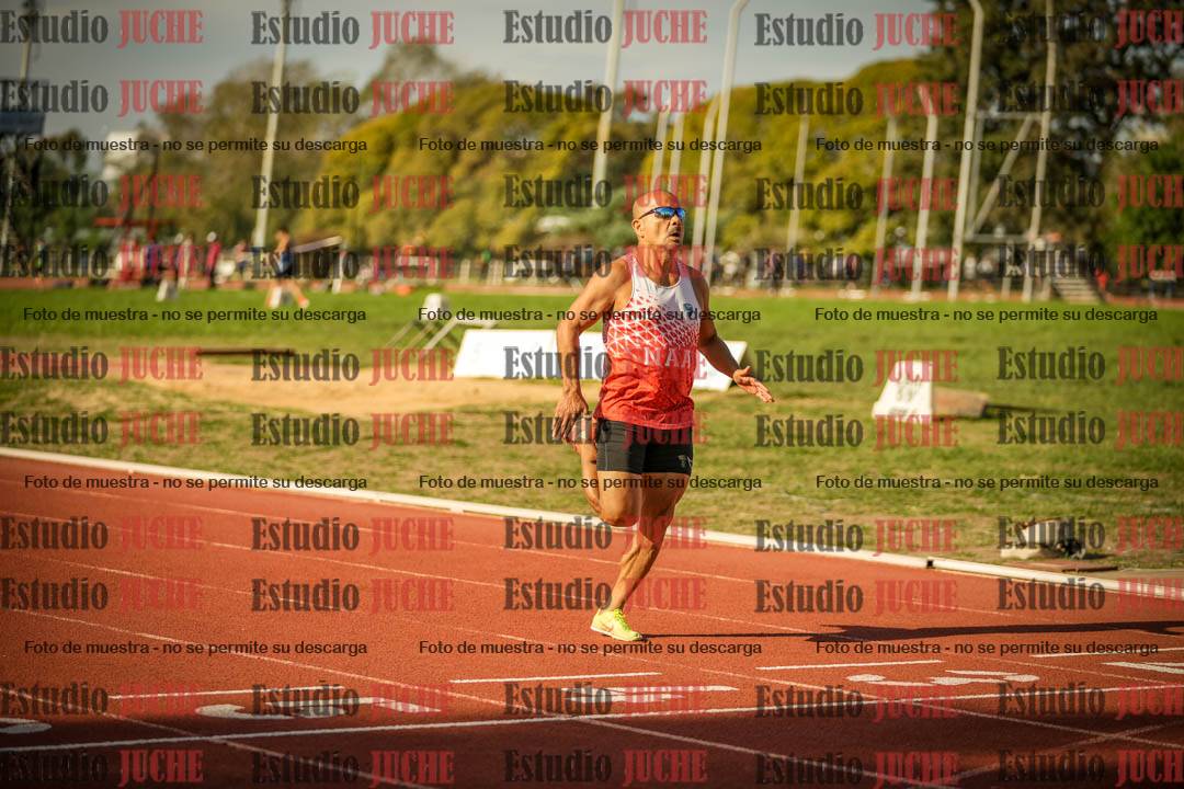 Fotos de los 200 m llanos de varones