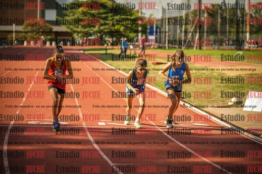 Fotos de los 2400 m llanos de mujeres - U16