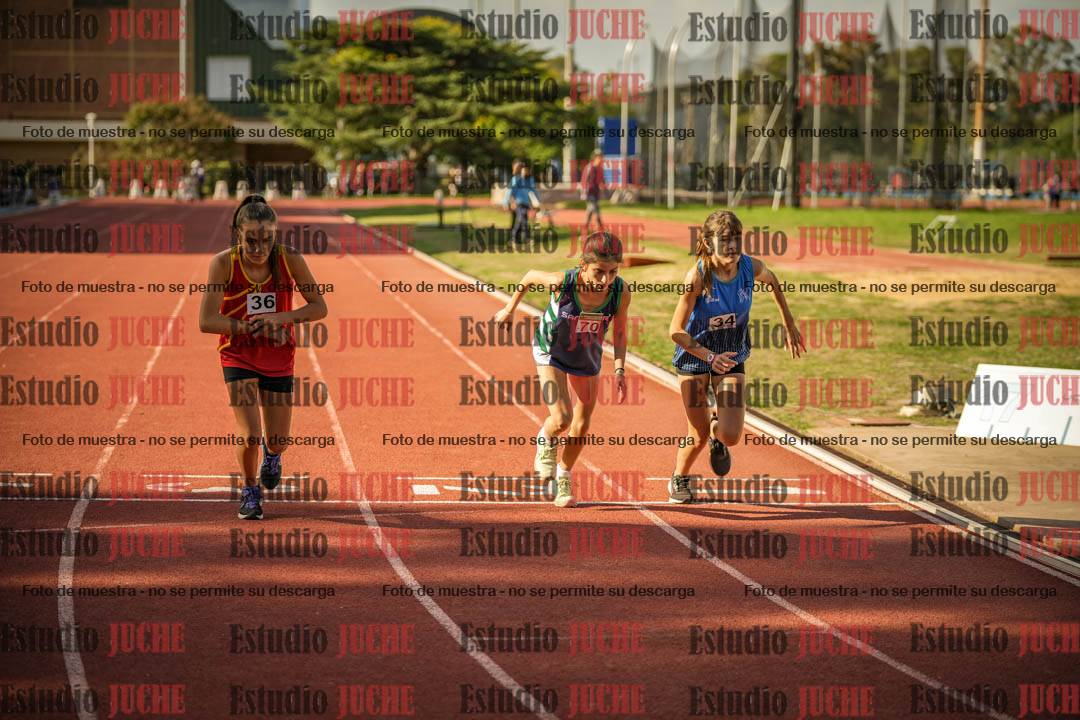 Fotos de los 2400 m llanos de mujeres - U16