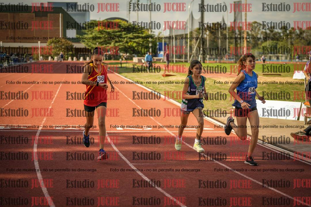 Fotos de los 2400 m llanos de mujeres - U16