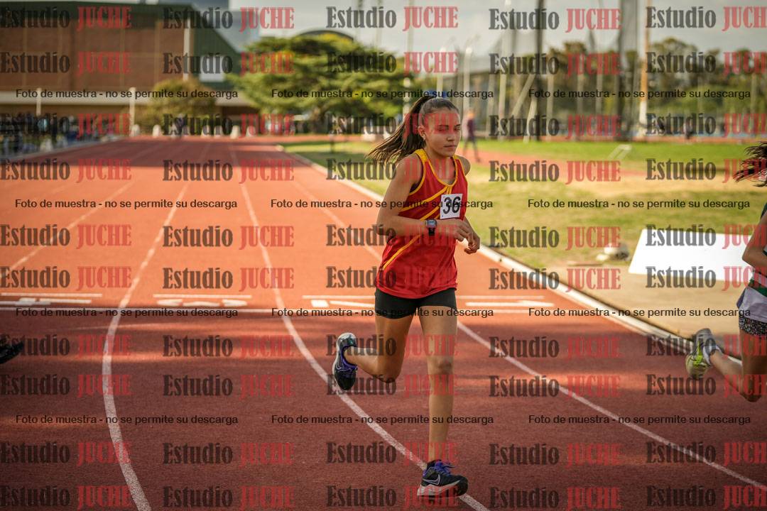 Fotos de los 2400 m llanos de mujeres - U16