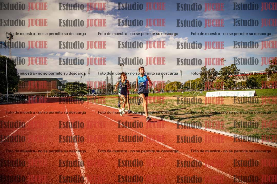 Fotos de los 2400 m llanos de mujeres - U16