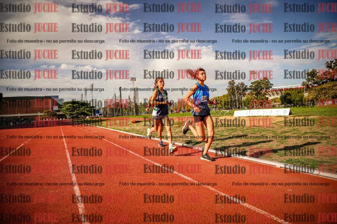 Fotos de los 2400 m llanos de mujeres - U16
