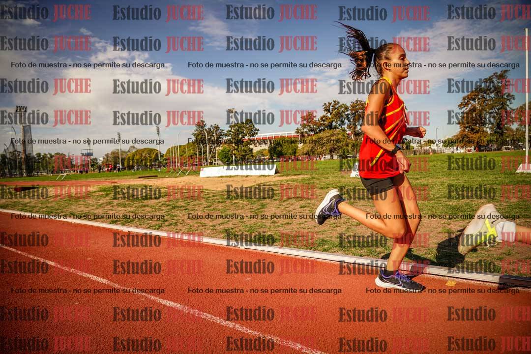Fotos de los 2400 m llanos de mujeres - U16