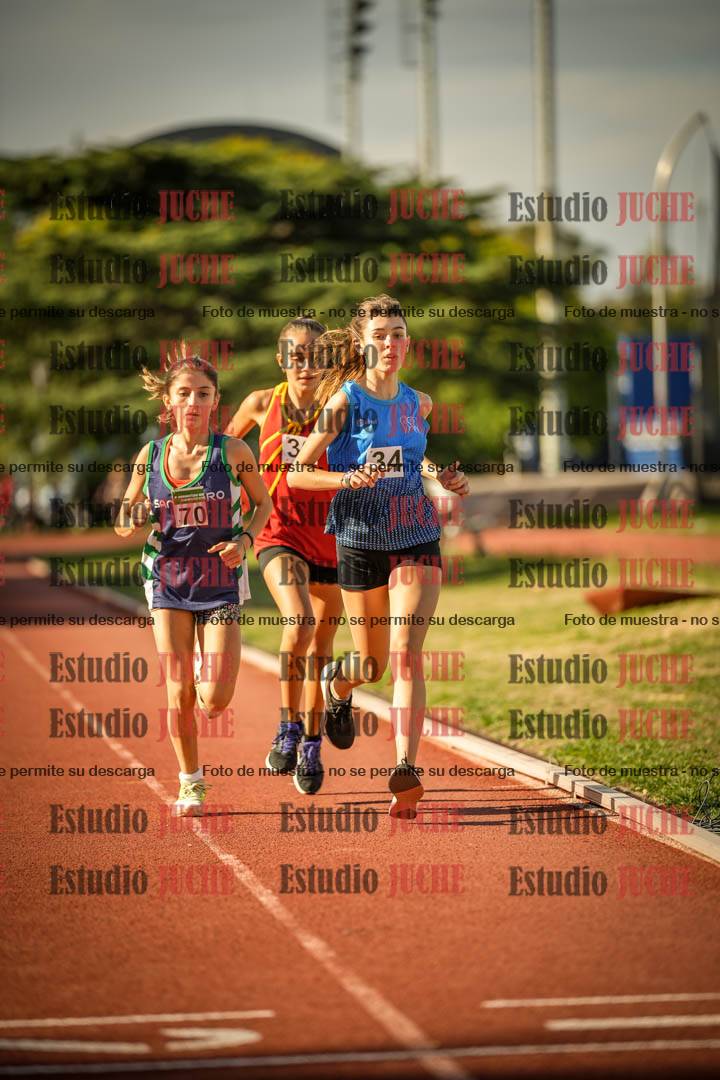 Fotos de los 2400 m llanos de mujeres - U16