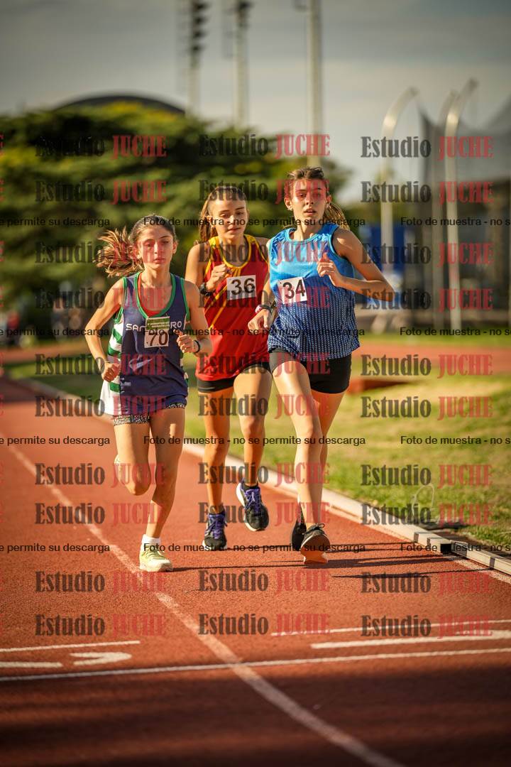 Fotos de los 2400 m llanos de mujeres - U16