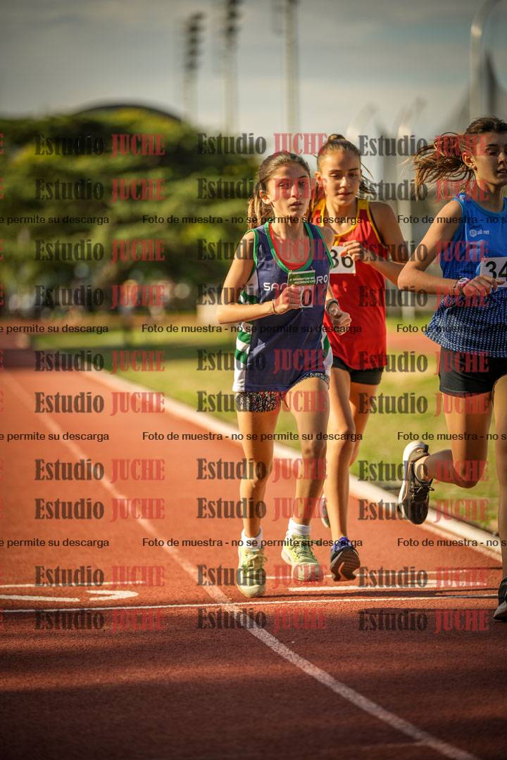 Fotos de los 2400 m llanos de mujeres - U16