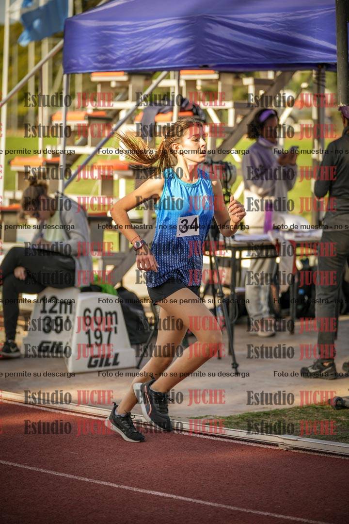 Fotos de los 2400 m llanos de mujeres - U16