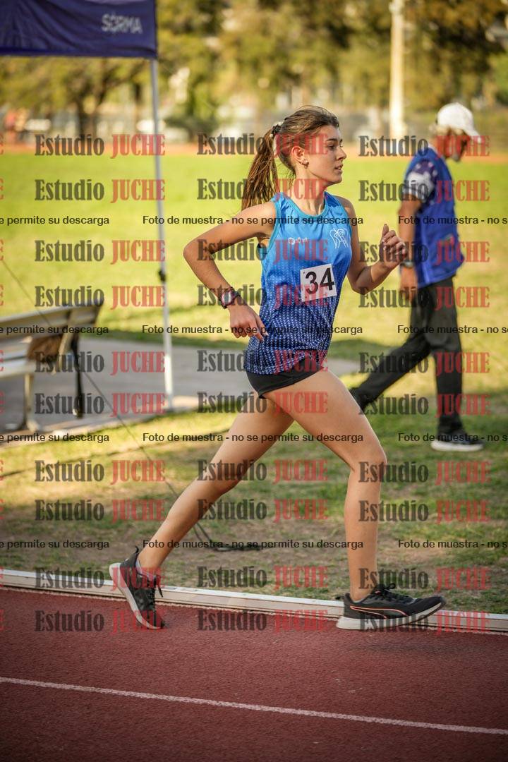 Fotos de los 2400 m llanos de mujeres - U16