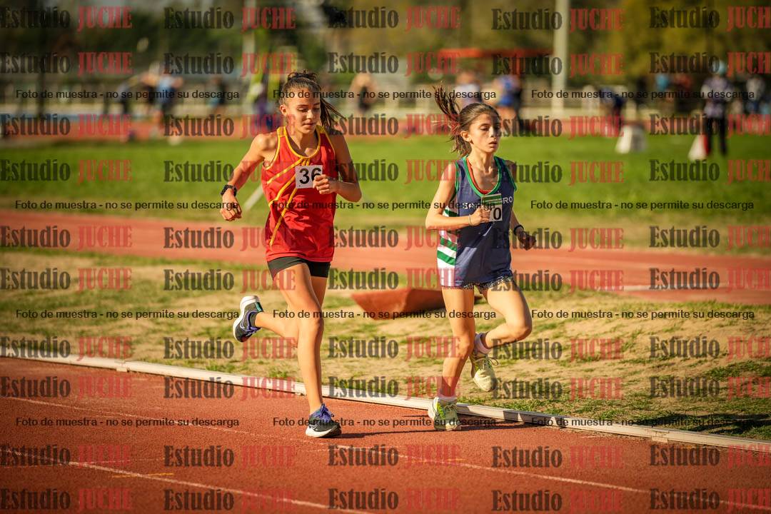 Fotos de los 2400 m llanos de mujeres - U16