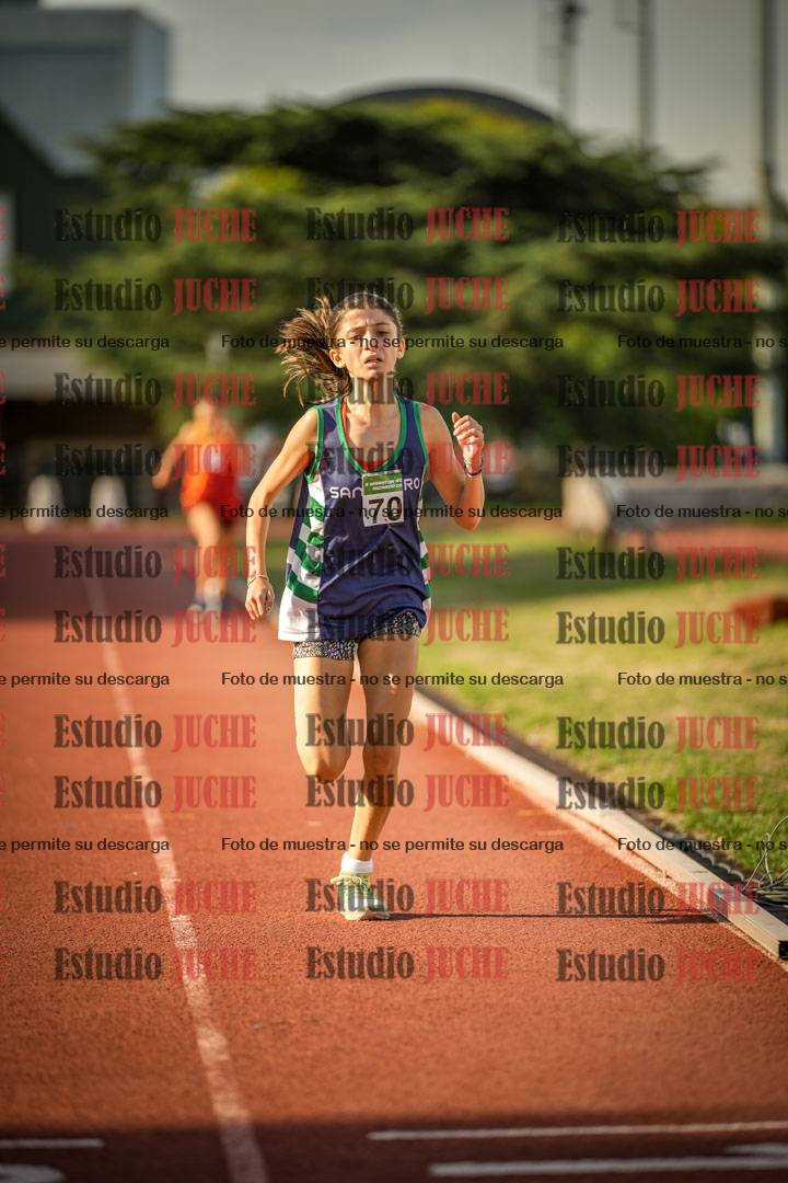 Fotos de los 2400 m llanos de mujeres - U16