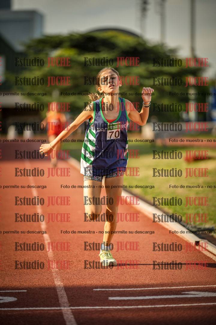 Fotos de los 2400 m llanos de mujeres - U16