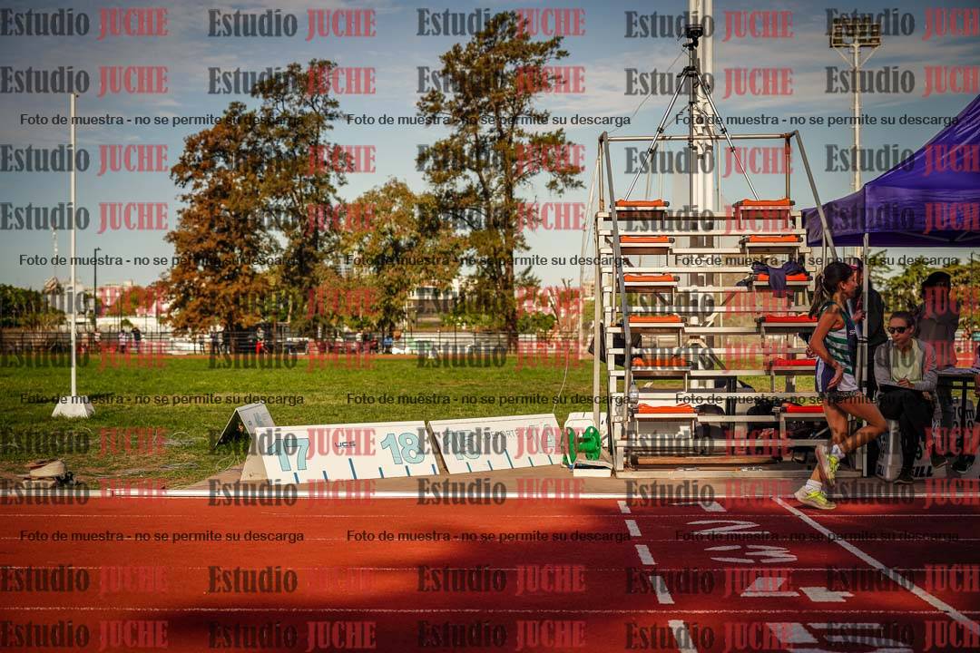 Fotos de los 2400 m llanos de mujeres - U16