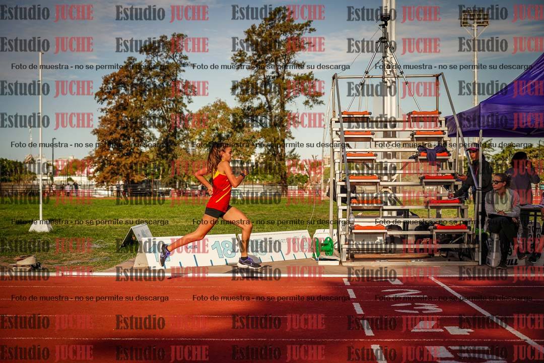 Fotos de los 2400 m llanos de mujeres - U16