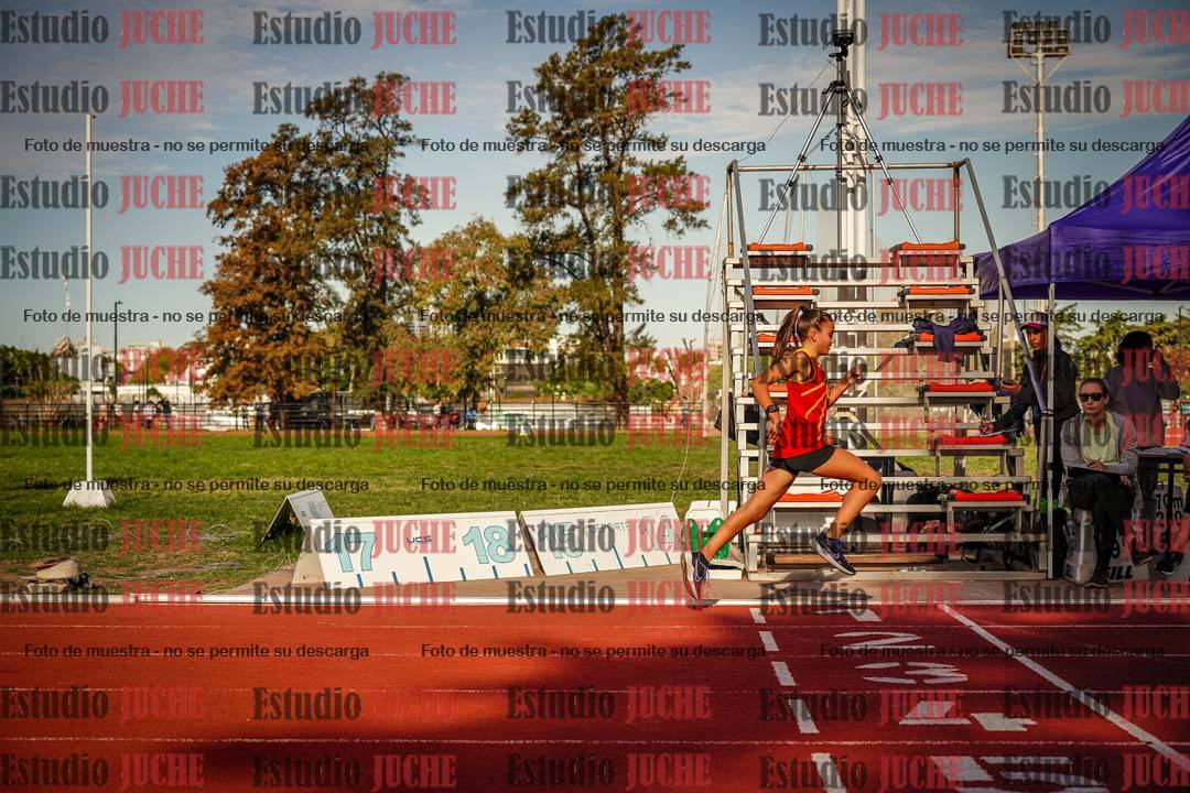 Fotos de los 2400 m llanos de mujeres - U16