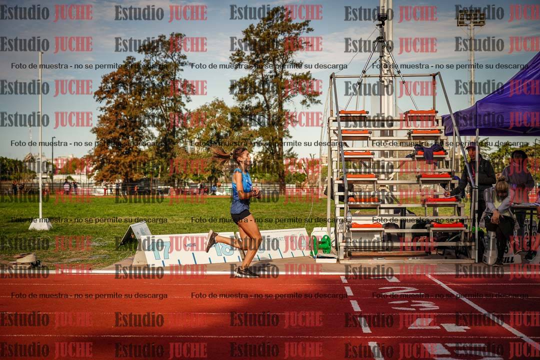 Fotos de los 2400 m llanos de mujeres - U16