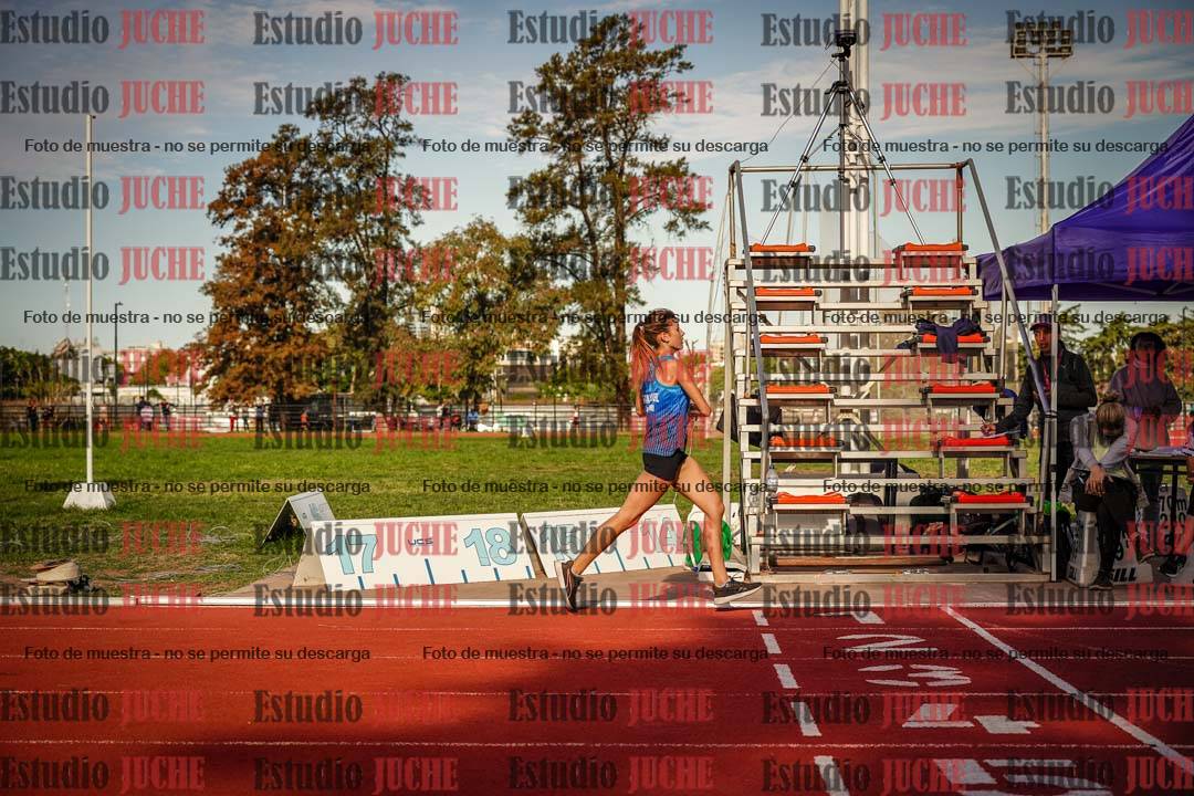 Fotos de los 2400 m llanos de mujeres - U16