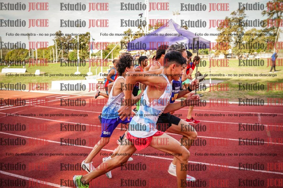 Fotos de los 2400 m llanos de varones - U16