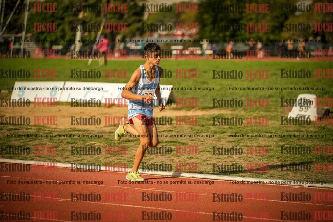 Fotos de los 2400 m llanos de varones - U16