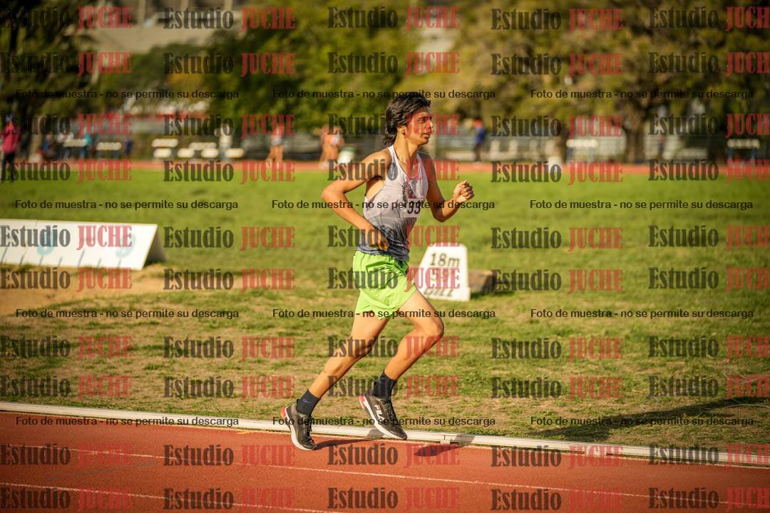 Fotos de los 2400 m llanos de varones - U16