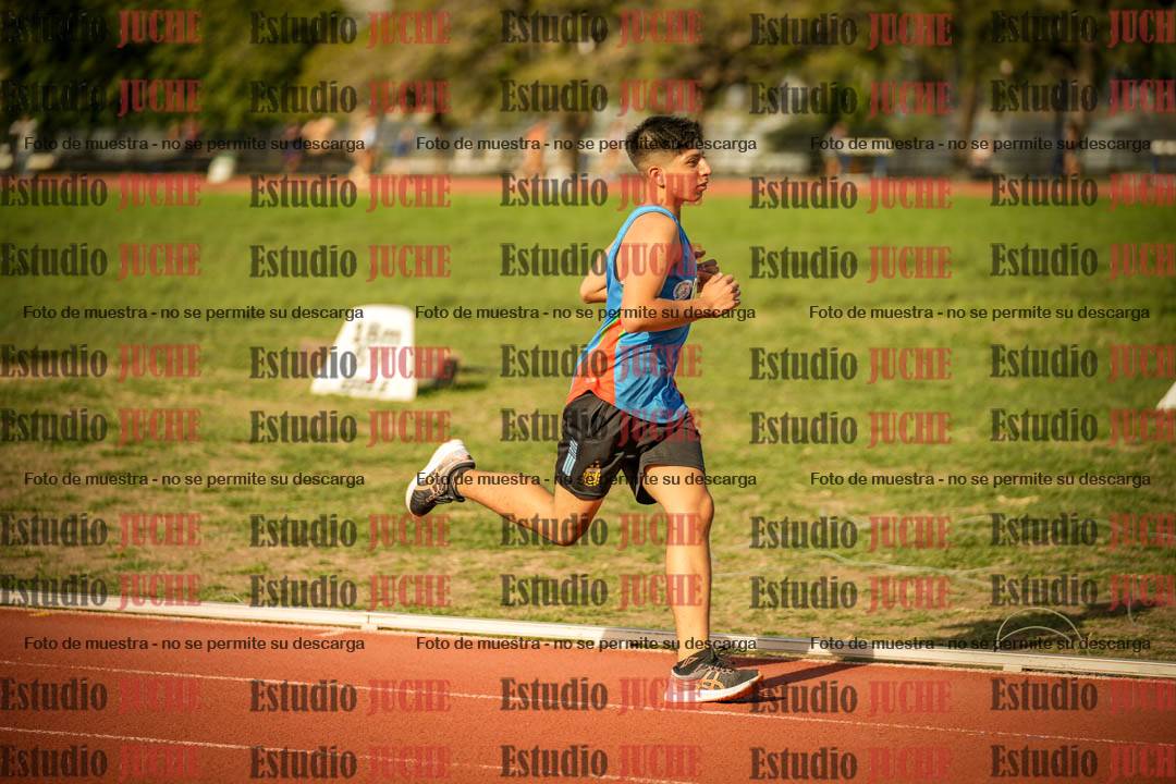 Fotos de los 2400 m llanos de varones - U16
