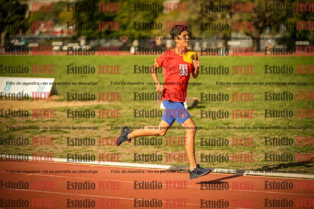Fotos de los 2400 m llanos de varones - U16