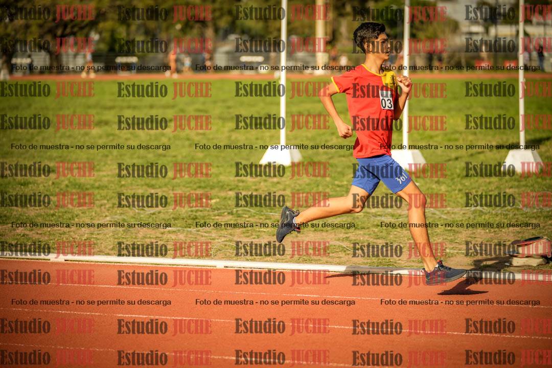 Fotos de los 2400 m llanos de varones - U16