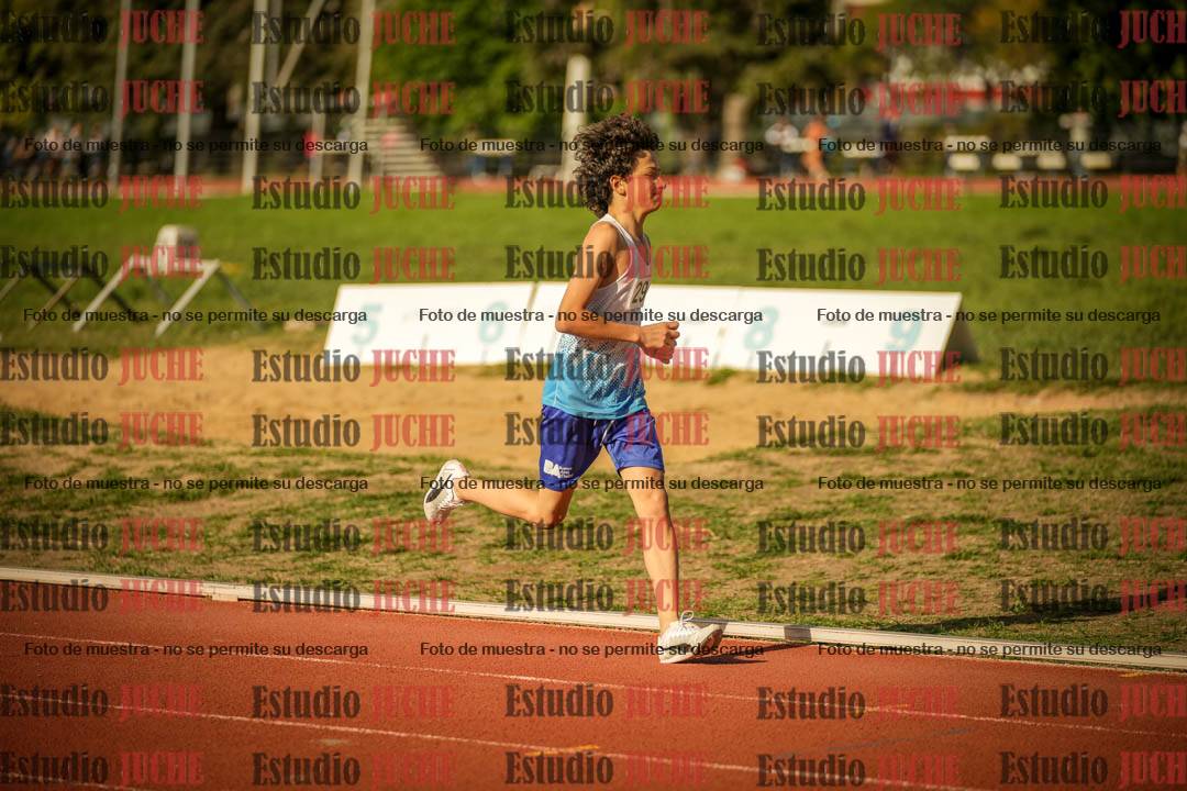 Fotos de los 2400 m llanos de varones - U16
