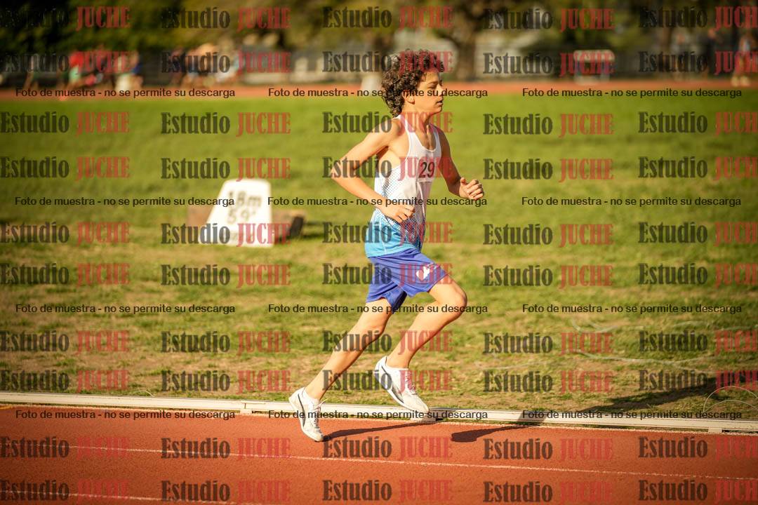 Fotos de los 2400 m llanos de varones - U16