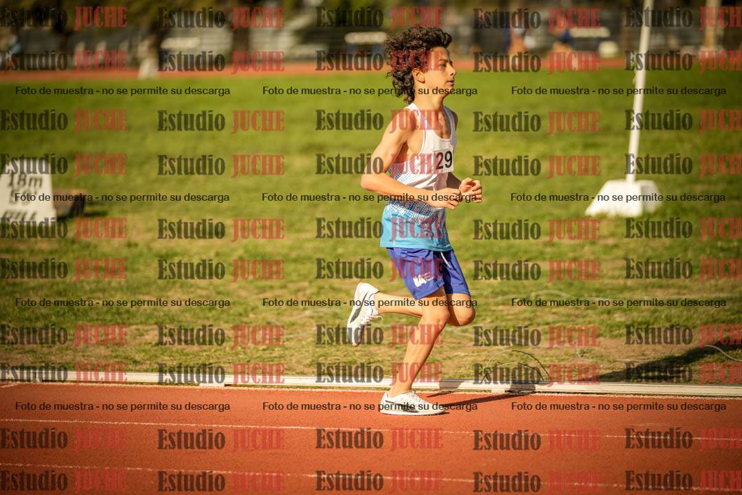 Fotos de los 2400 m llanos de varones - U16