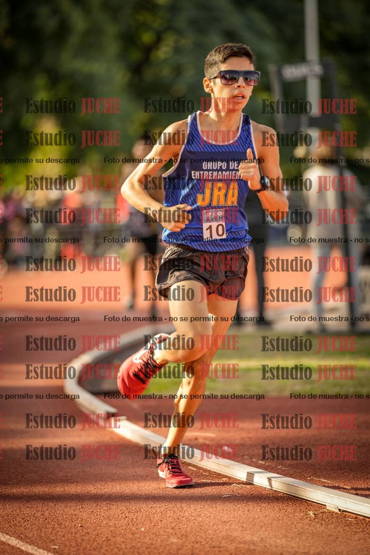 Fotos de los 2400 m llanos de varones - U16