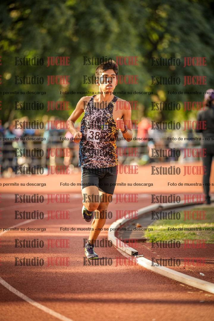 Fotos de los 2400 m llanos de varones - U16