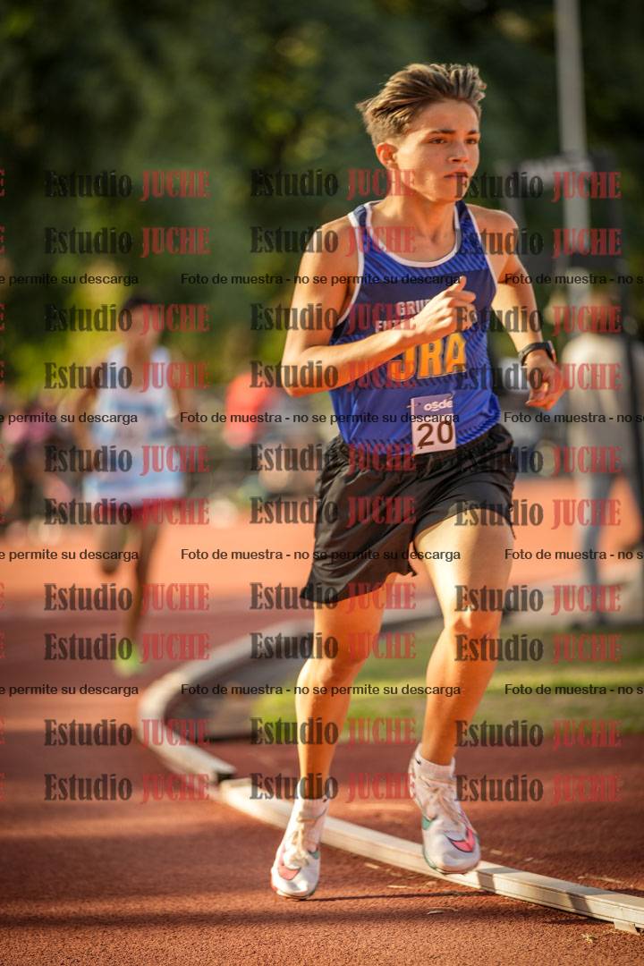 Fotos de los 2400 m llanos de varones - U16
