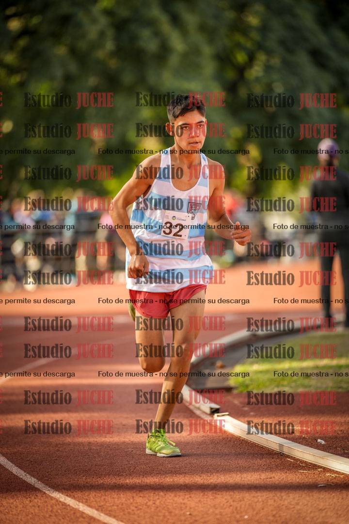 Fotos de los 2400 m llanos de varones - U16
