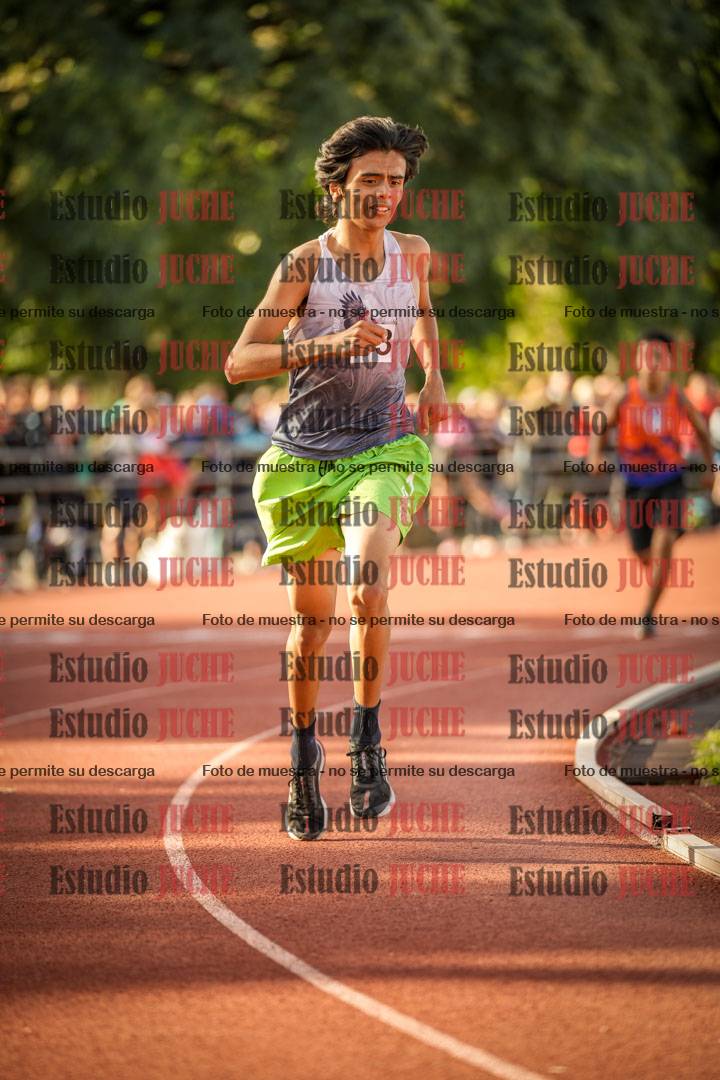 Fotos de los 2400 m llanos de varones - U16