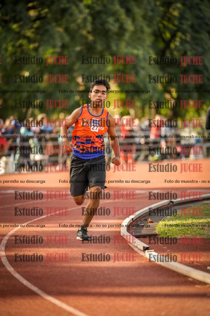 Fotos de los 2400 m llanos de varones - U16