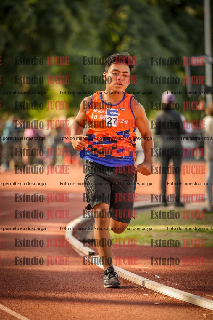 Fotos de los 2400 m llanos de varones - U16