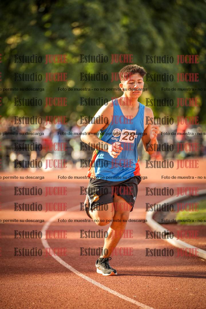 Fotos de los 2400 m llanos de varones - U16