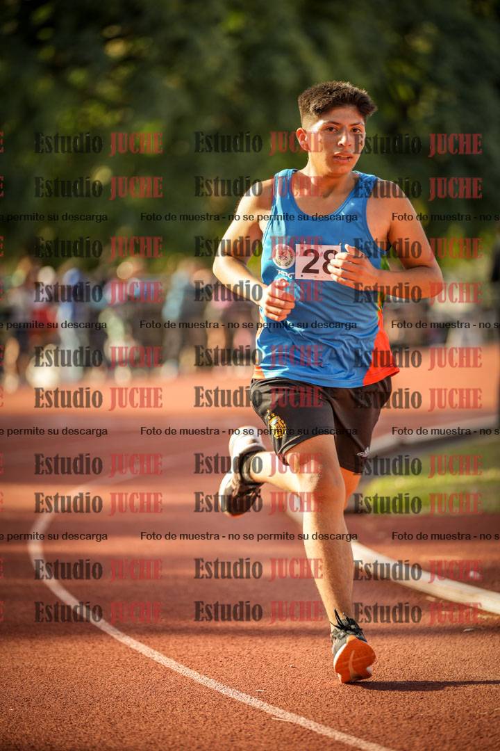 Fotos de los 2400 m llanos de varones - U16