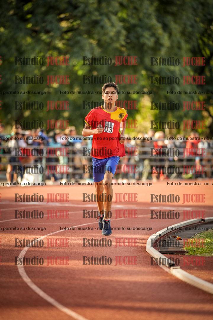 Fotos de los 2400 m llanos de varones - U16