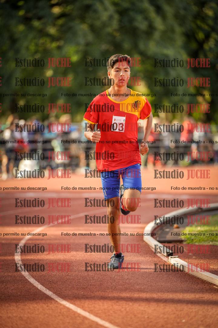 Fotos de los 2400 m llanos de varones - U16