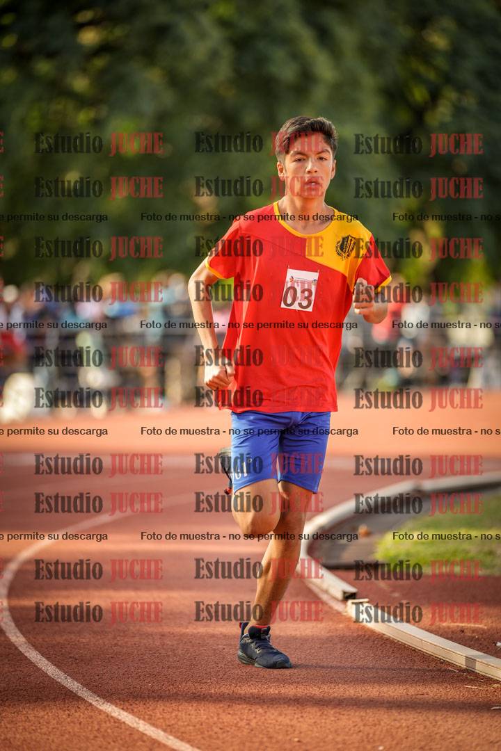 Fotos de los 2400 m llanos de varones - U16