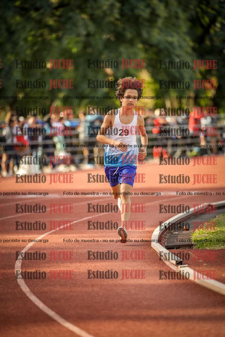 Fotos de los 2400 m llanos de varones - U16