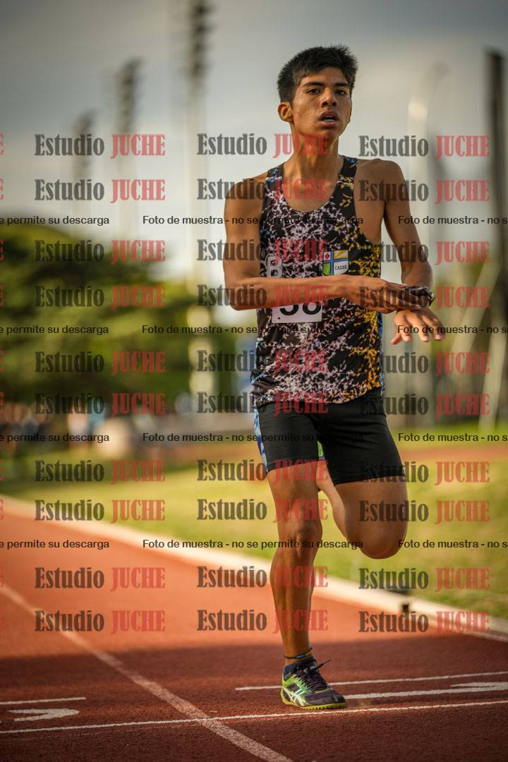 Fotos de los 2400 m llanos de varones - U16